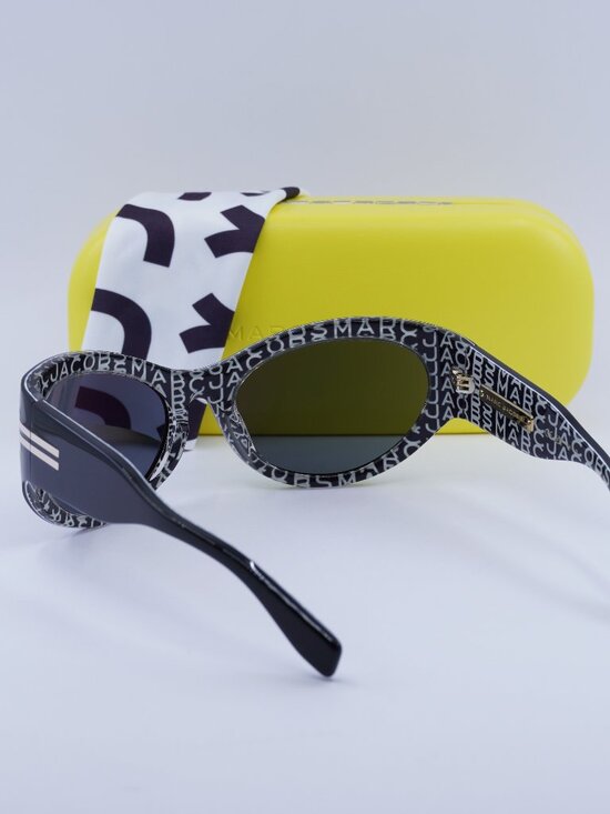 Marc Jacobs MJ 1087/S 0807 2K Cat Eye Sunglasses - Black / Grey AR main image 9